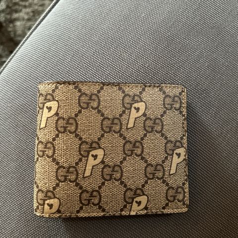 Gucci x Palace Wallet, veldig sjelden!