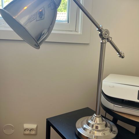 Skrivebordslampe