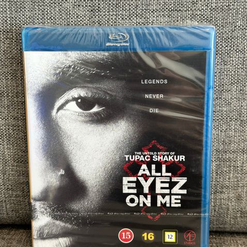 All eyez on me - The untold story of Tupac Shakur (Ny i plast, norsk tekst)