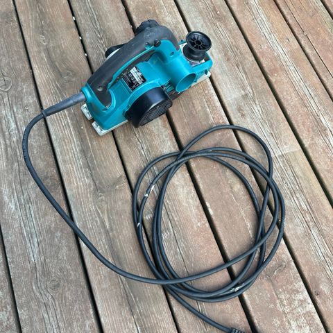 Makita El-Høvel 82 mm