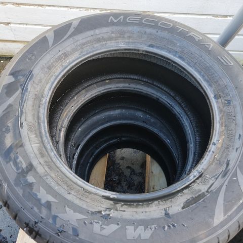 205/65-15 99H Maxxis