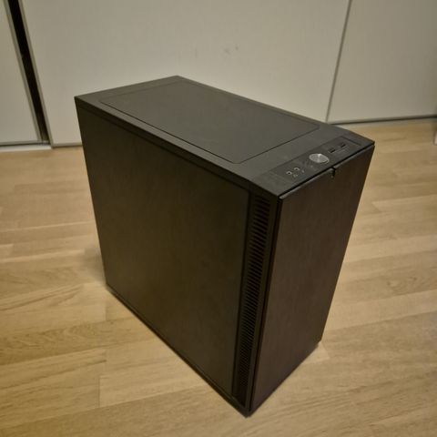 Fractal Define Mini C + Corsair CX430M