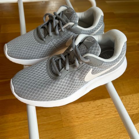 Nike  joggesko