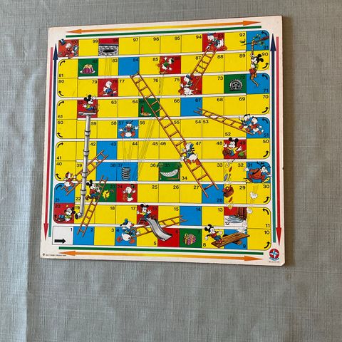 Disney retro stigespill og ludo