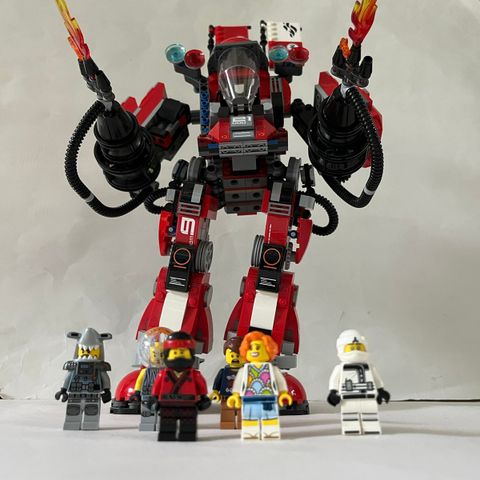 Lego ninjago svær rød robot / ildrobot 70615