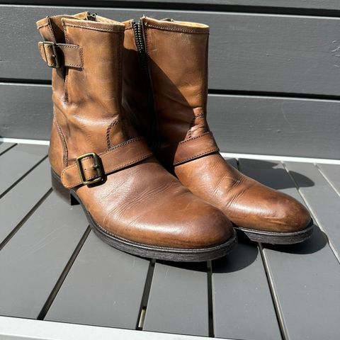 Boots Russell&Bromley London