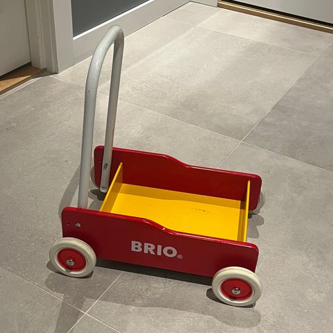 Brio Gåvogn