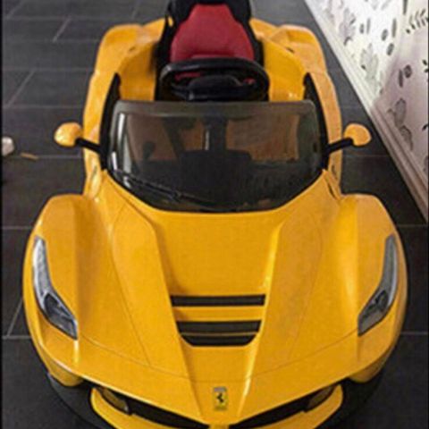 Ferrari LaFerrari elektrisk lekebil selges billig. Se beskrivelse!