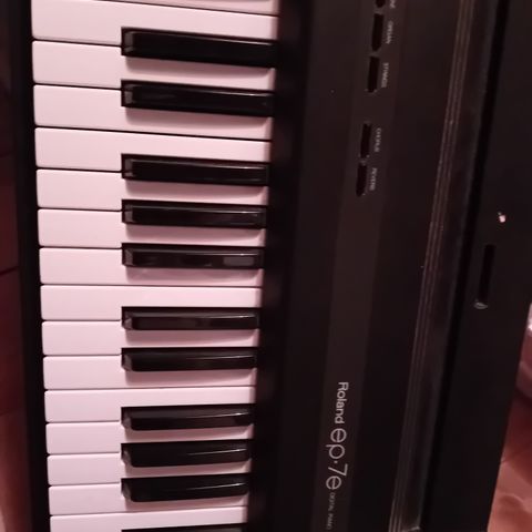 Roland ep 7e digitalt piano