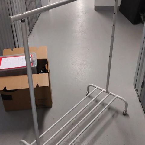 IKEA Rigga klesstativ