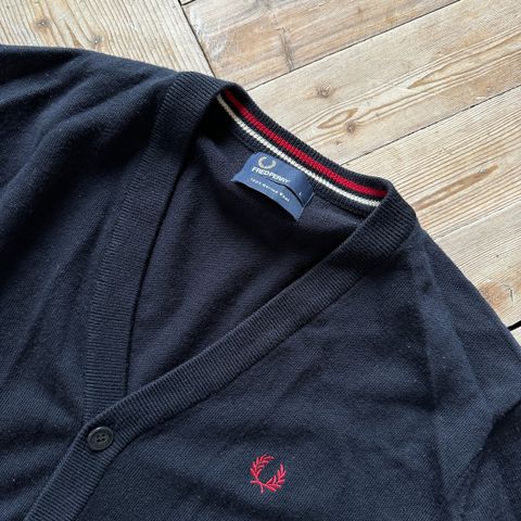 Fred Perry gensere i merinoull