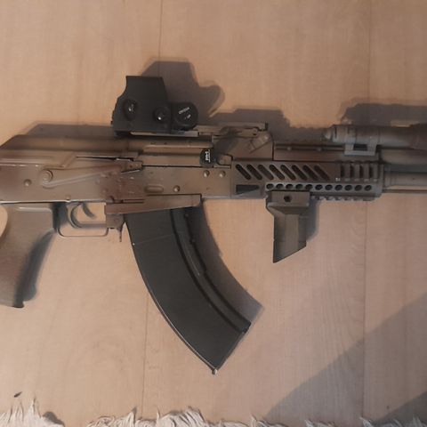 G&G AK GIMS softgun med oppgradering selges