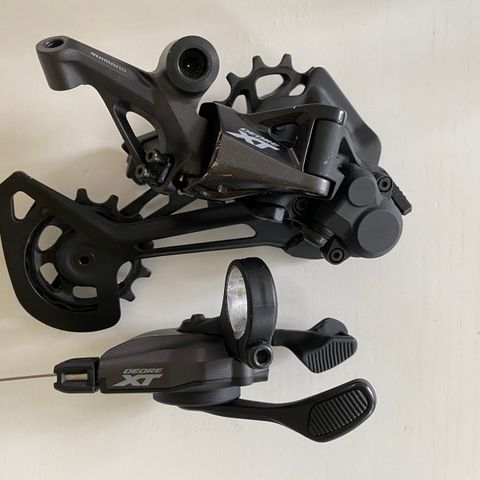 Shimano XT RD M8100 + XT SL M8100 shifter(pent brukt)!!