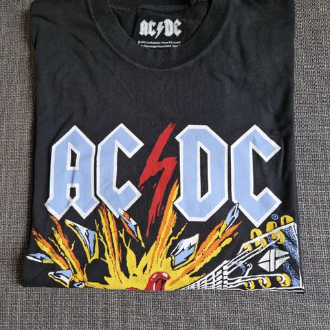 AC/DC t-skjorte str XS
