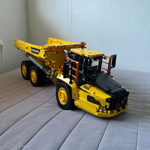 Volvo 6x6 leddstyrt dumper, LEGO® Technic 42114