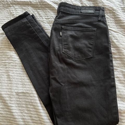 Levis jeans W26 / L32