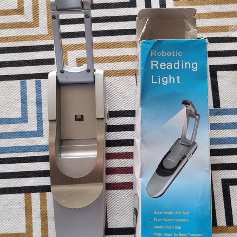 Robotic reading light lykt lampe for bok