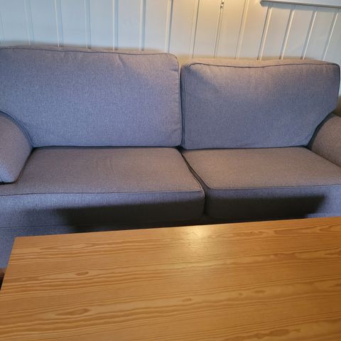 Sofa treseter og toseter RESERVERT