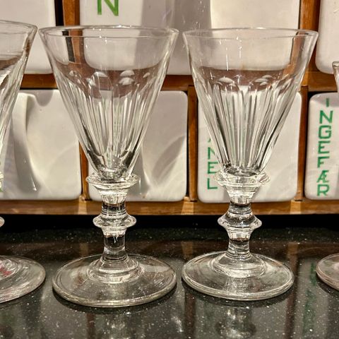 4 Hadeland Jenny dramglass