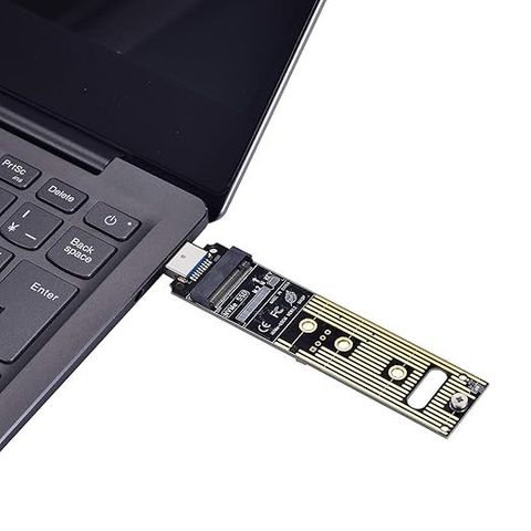 512GB SSD USB3.0 Random (150mb/s les/skriv) Diskfragmented (350mb/s les/skriv)