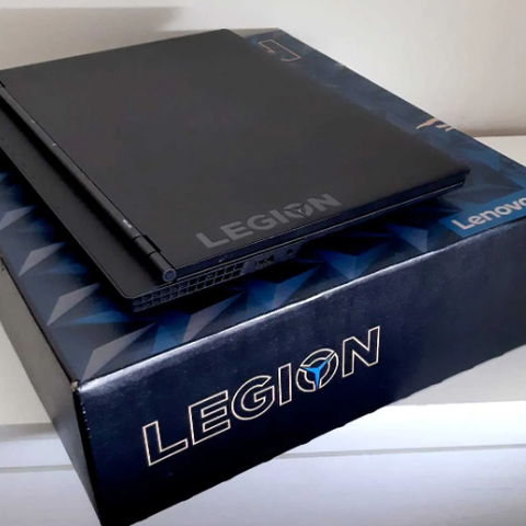 Nesten ny Lenovo Legion Y540-15IRH gaming PC til salgs