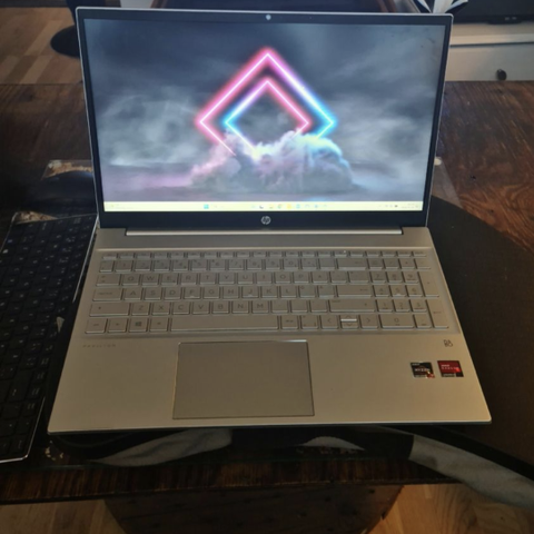 HP Pavilion Laptop 15-eh1034no(16GB RAM, 15.6 tum)