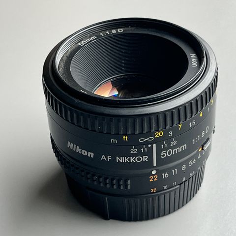 Nikon AF Nikkor 50mm 1:1.8D