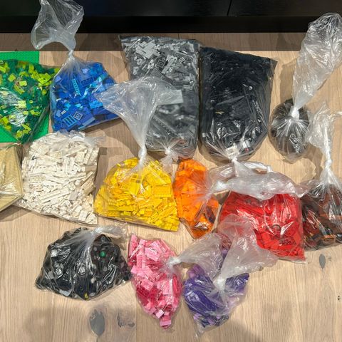 7,5 kg Lego og diverse bruksanvisninger