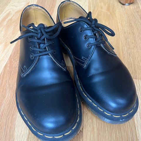 Dr. Martens Virgina str. 40