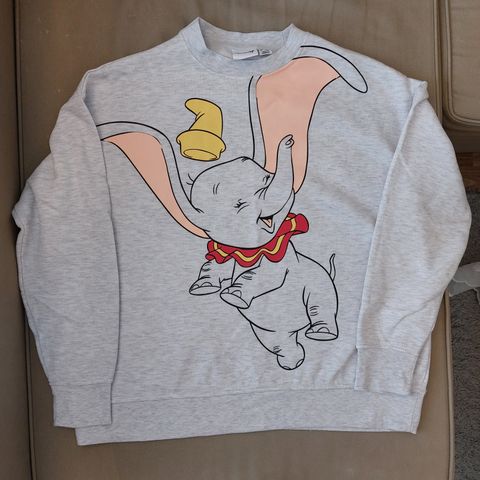 Disney Dumbo genser strl. M