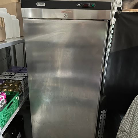 Zanussi kjøleskap 0-10 C, topp stand