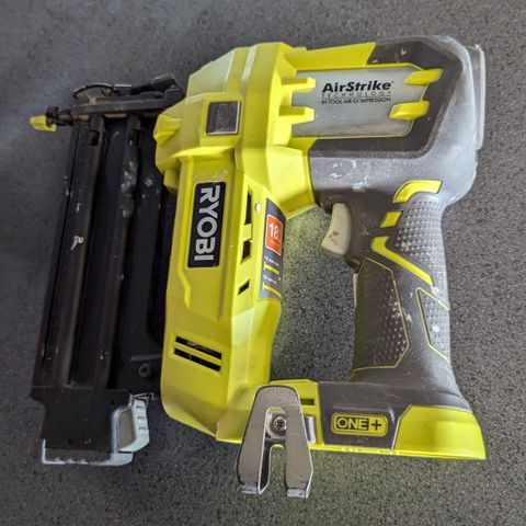 Ryobi dykkertpistol