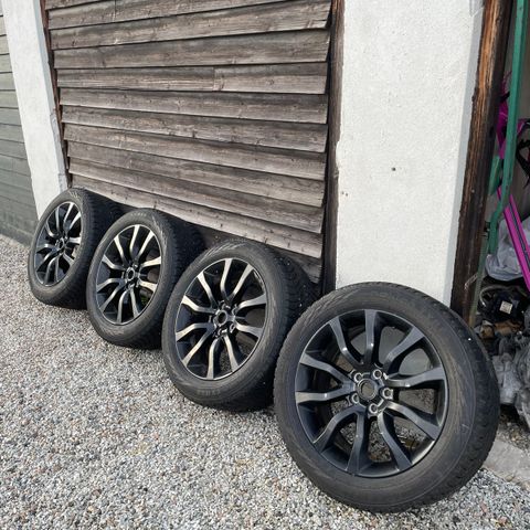 Land Rover 20’ med nokian 255/50/20