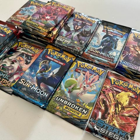 Plukk og miks! forskjellige pokemon booster pakker✨