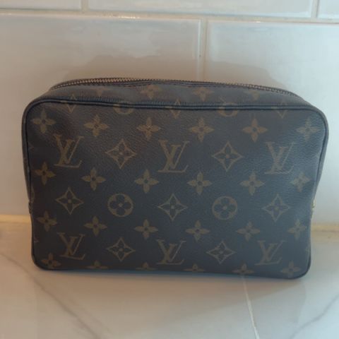 Louis vuitton toalettveske (vintage)