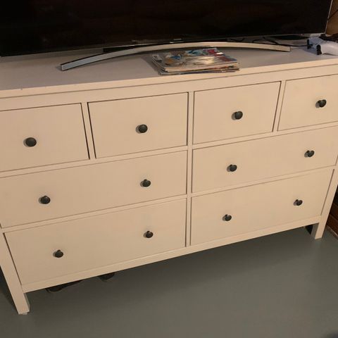 Selger Hemnes kommode