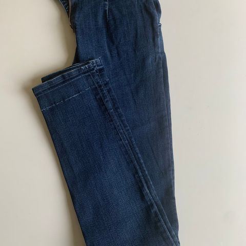 Acne skin rinse jeans