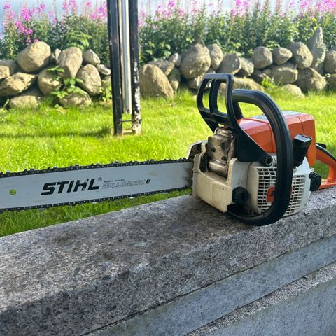 Stihl 021C / Nylig gjennomgått / nesten nytt sverd