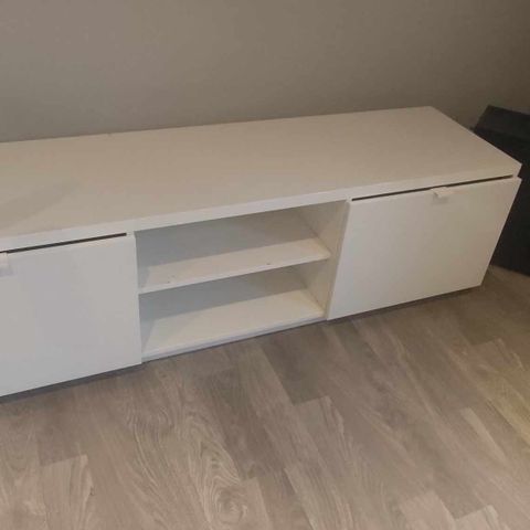 Godt brukt Ikea BYÅS TV - benk