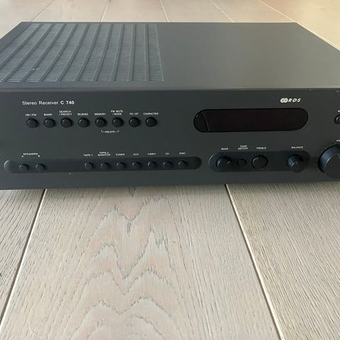 NAD C 740 forsterker