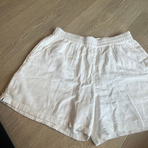 Hvit shorts