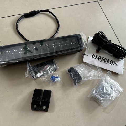 Purelux LED-bar Black Boost S360 - 120W Eskenytt med monteringssett