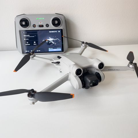 DJI mini 3 Pro med koffert og ekstra batteri