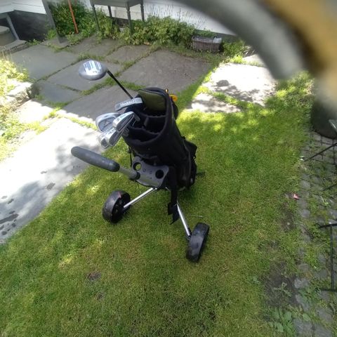 Golfsett Callaway med tralle.