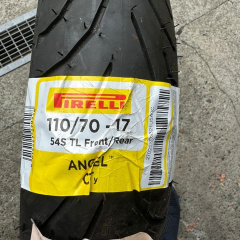 Pirelli angel city 110/70r17 mc dekk