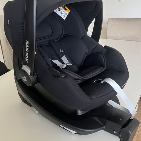 Maxi Cosi Tinca med base