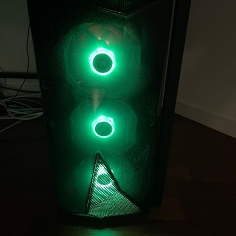 GAMING PC FRA KOMPLETT