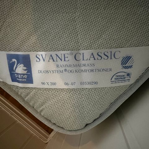Svane Classic kontinental seng 90x200