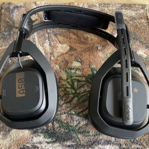 ASTRO A50 Trådløst Gaming Headset 4th Gen (Sort)