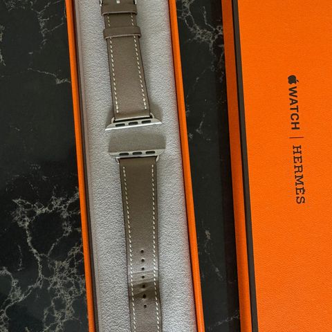 Hermès Apple Watch Single Tour 38-41mm i Etoupe Swift